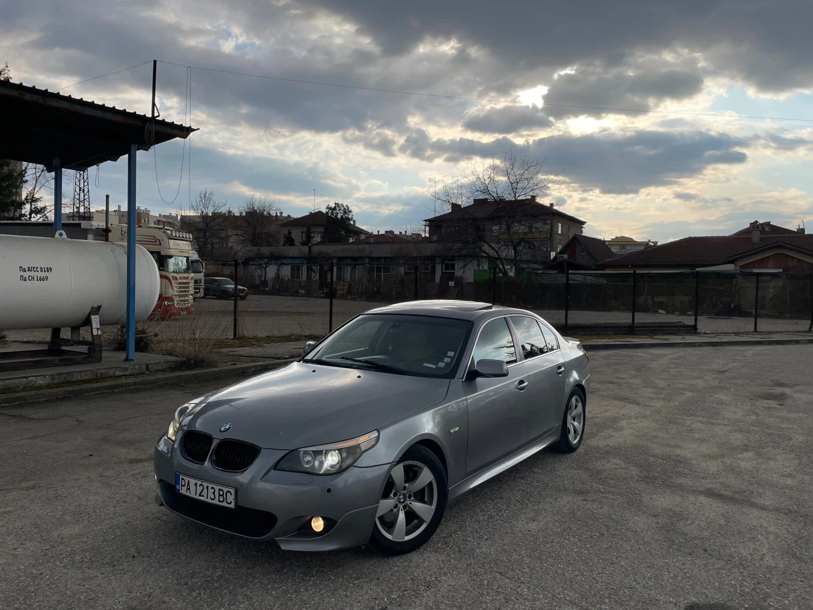 BMW 530