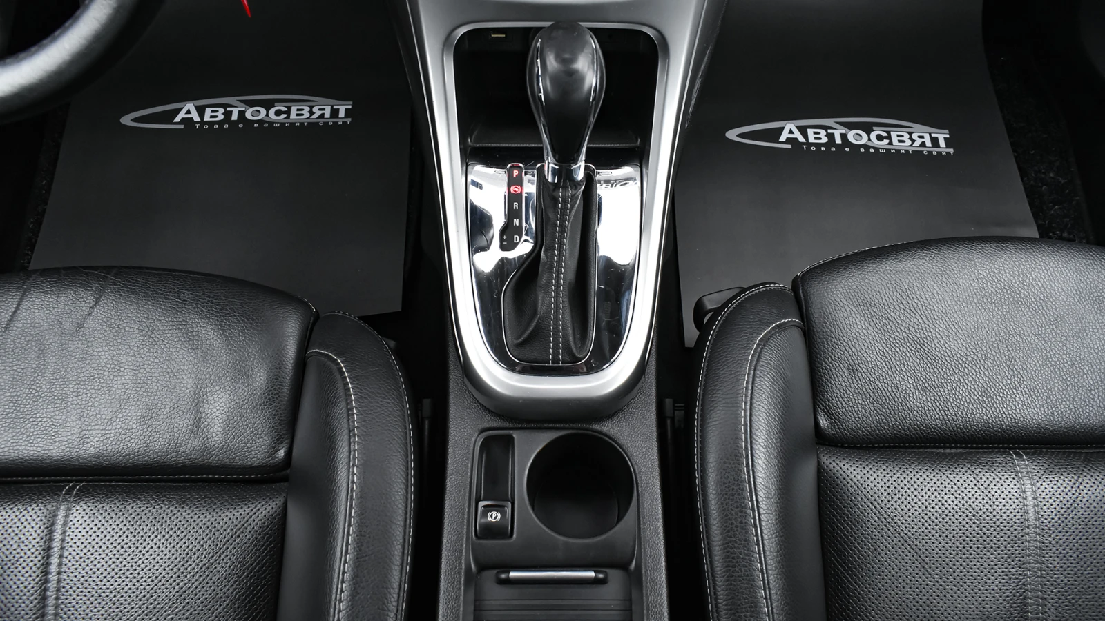 Opel Astra 1.6 Turbo Sport Automatic, снимка 15 - Автомобили и джипове - 53972562