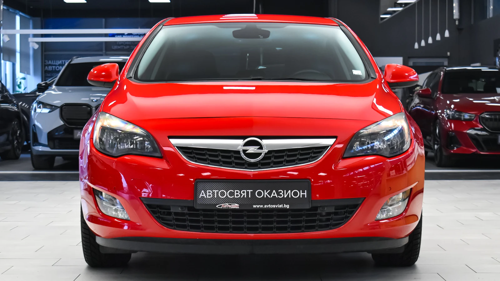 Opel Astra 1.6 Turbo Sport Automatic, снимка 2 - Автомобили и джипове - 53972562