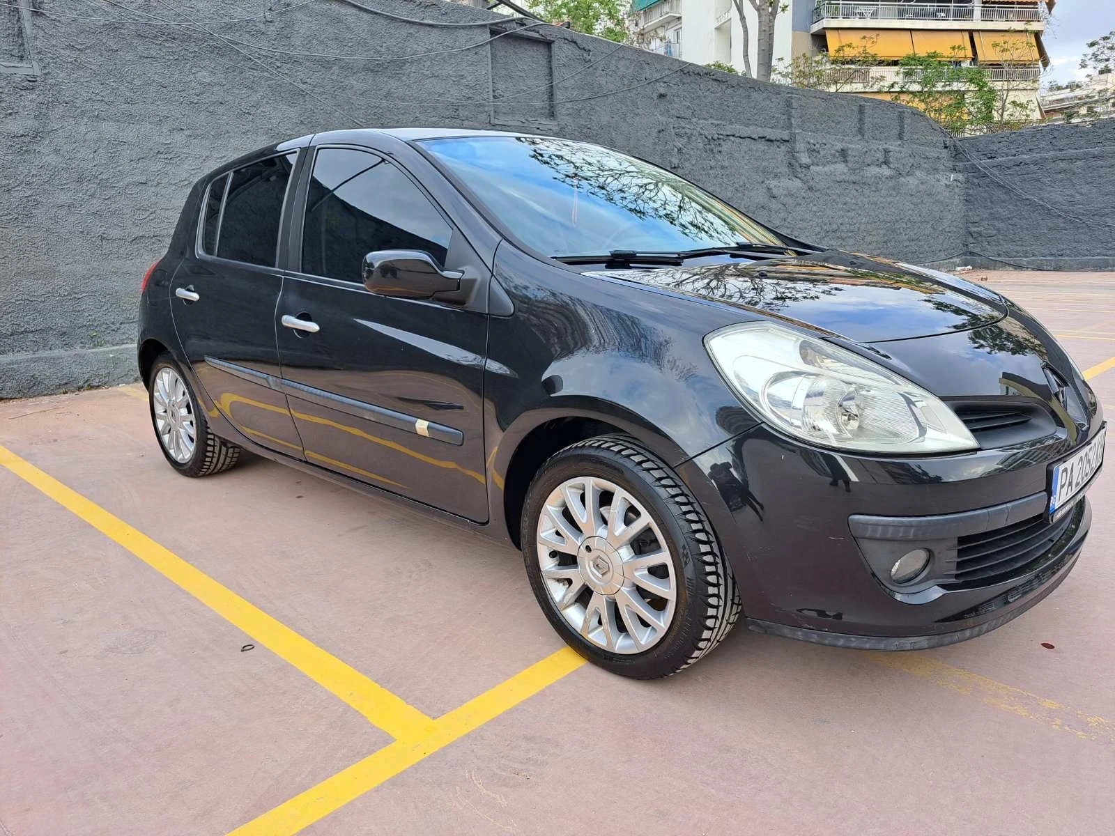 Renault Clio 1.2i - LPG 101hp Euro 4, снимка 2 - Автомобили и джипове - 54286224