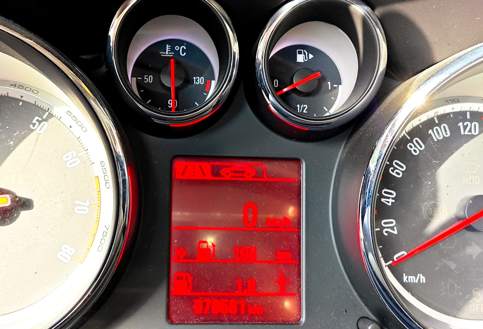 Opel Astra J, 1.6 бензин / бензин, снимка 5 - Автомобили и джипове - 54479146
