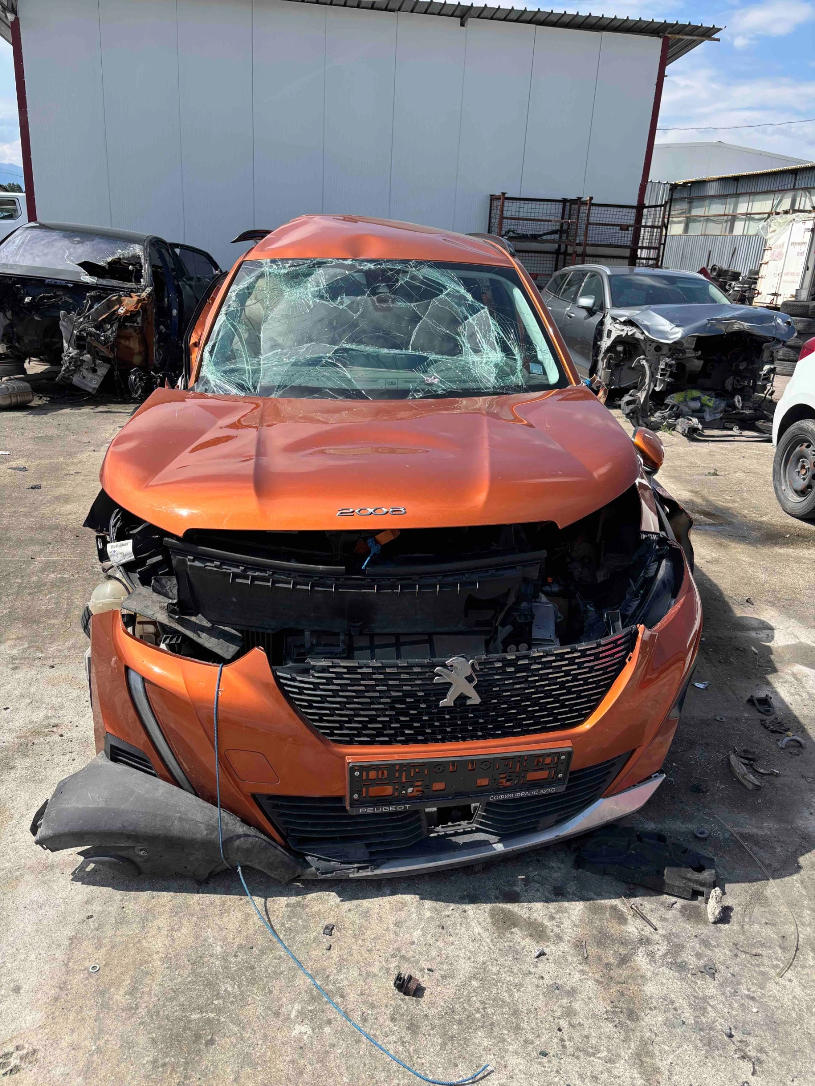 Peugeot 2008 1.5 Bluehdi, снимка 3 - Автомобили и джипове - 54627563