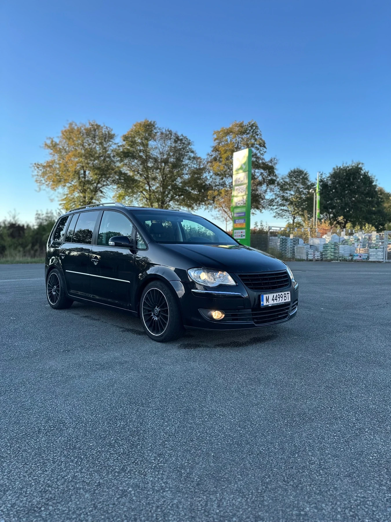 VW Touran, снимка 12 - Автомобили и джипове - 54858539