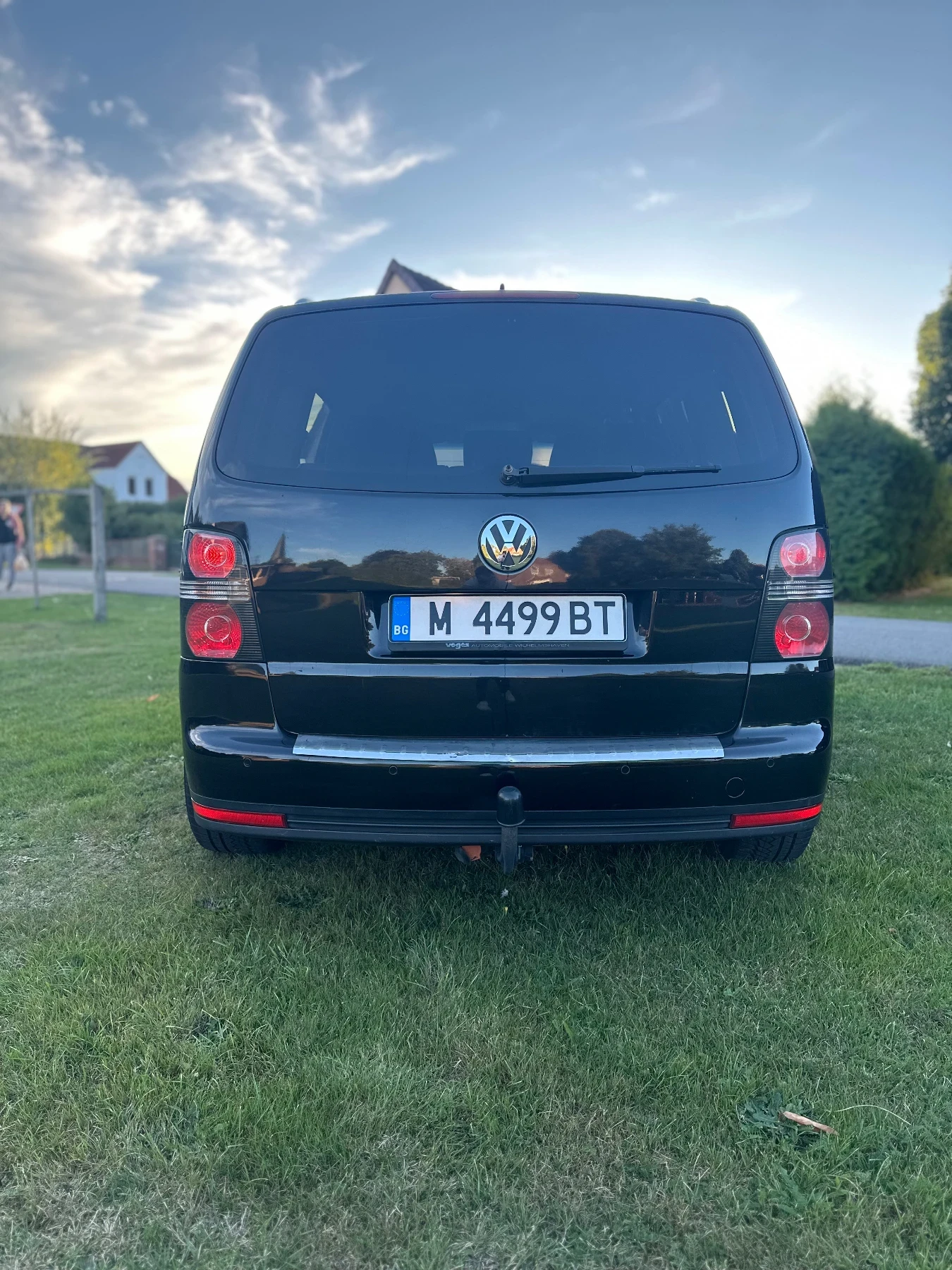 VW Touran, снимка 10 - Автомобили и джипове - 54858539