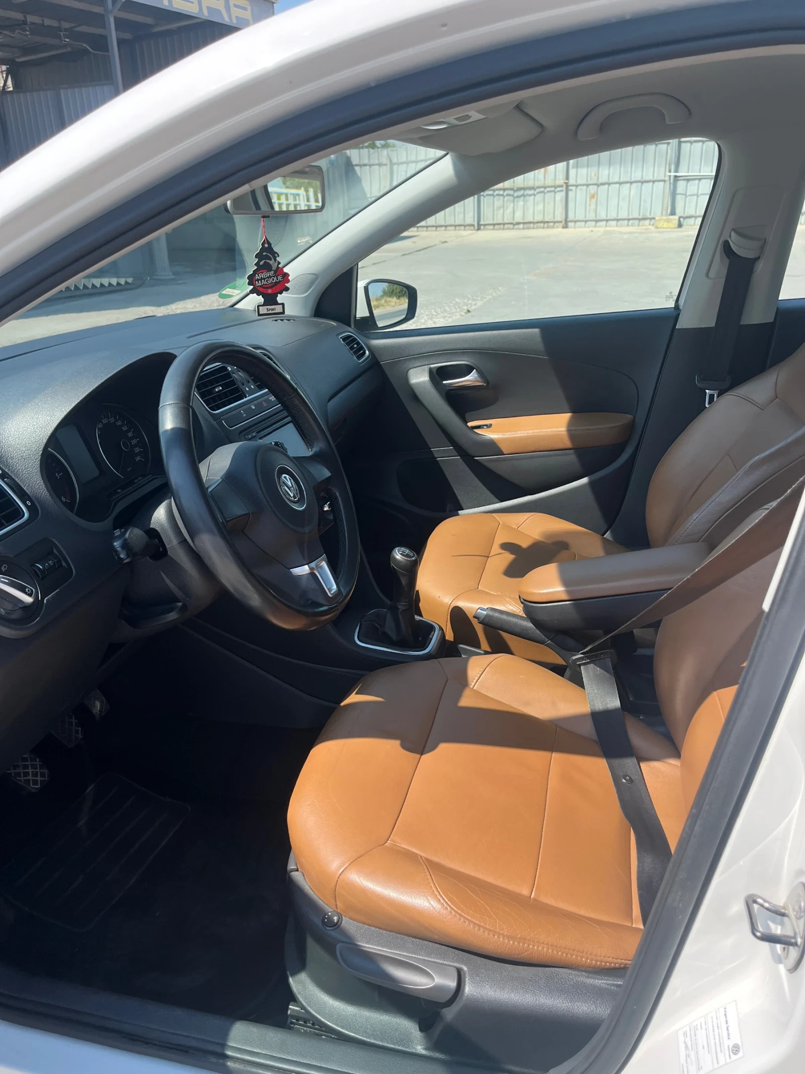 VW Polo 1.2, снимка 10 - Автомобили и джипове - 55710838