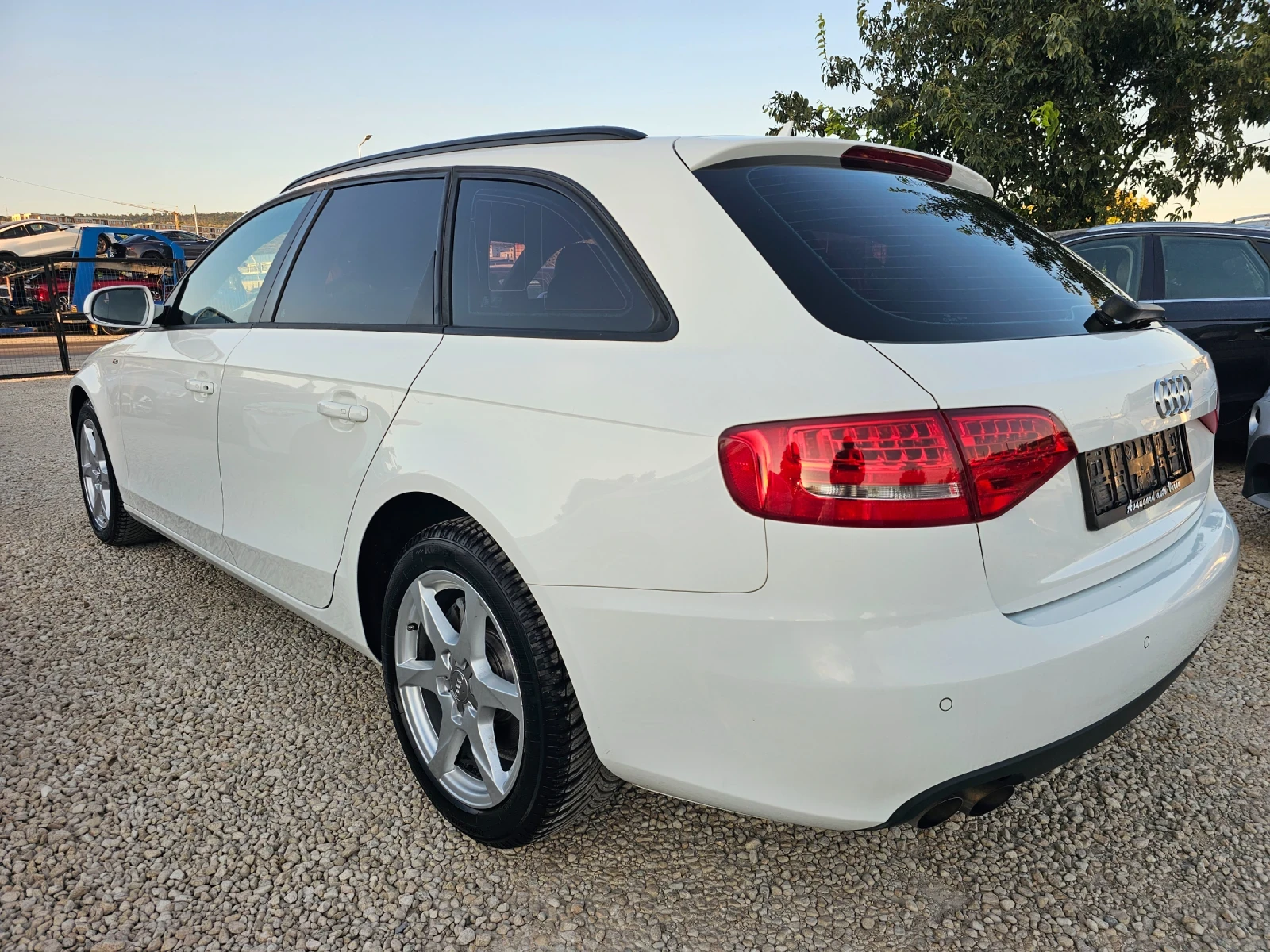 Audi A4 2.0TDI, 143к.с., снимка 6 - Автомобили и джипове - 55773564