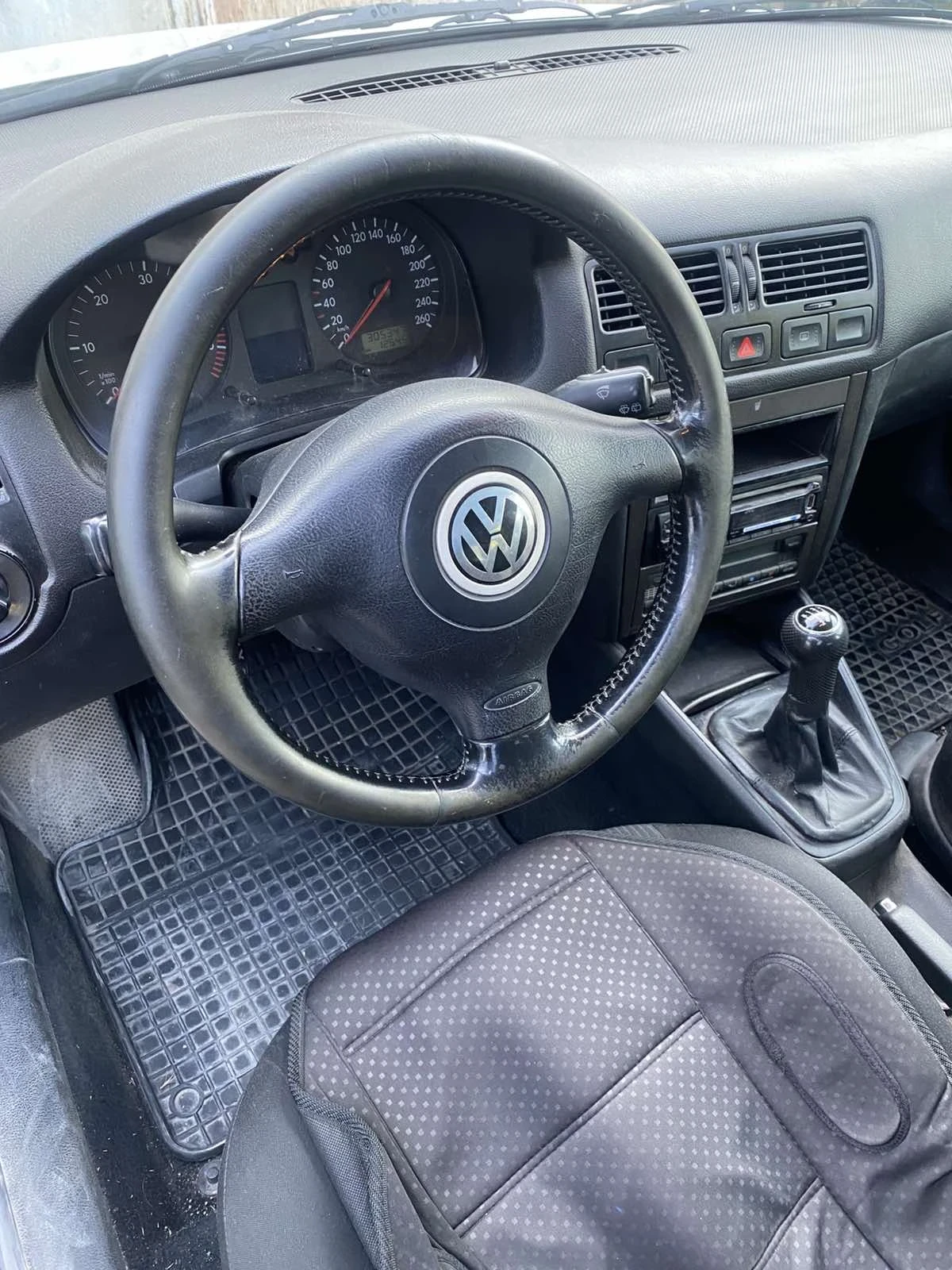 VW Bora, снимка 4 - Автомобили и джипове - 55876930