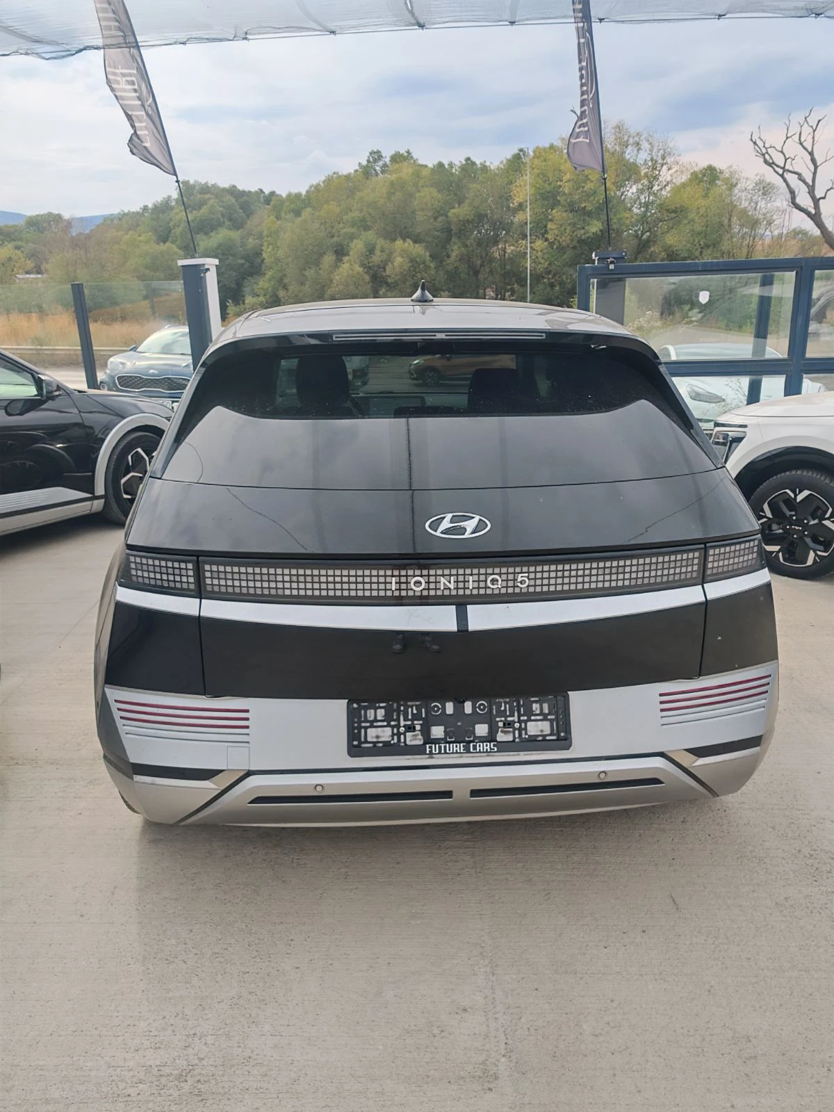 Hyundai Ioniq 5 72.6KWh/UNIQ/360/HEADUP/BOSE/ГАРАНЦИЯ/, снимка 5 - Автомобили и джипове - 56165448