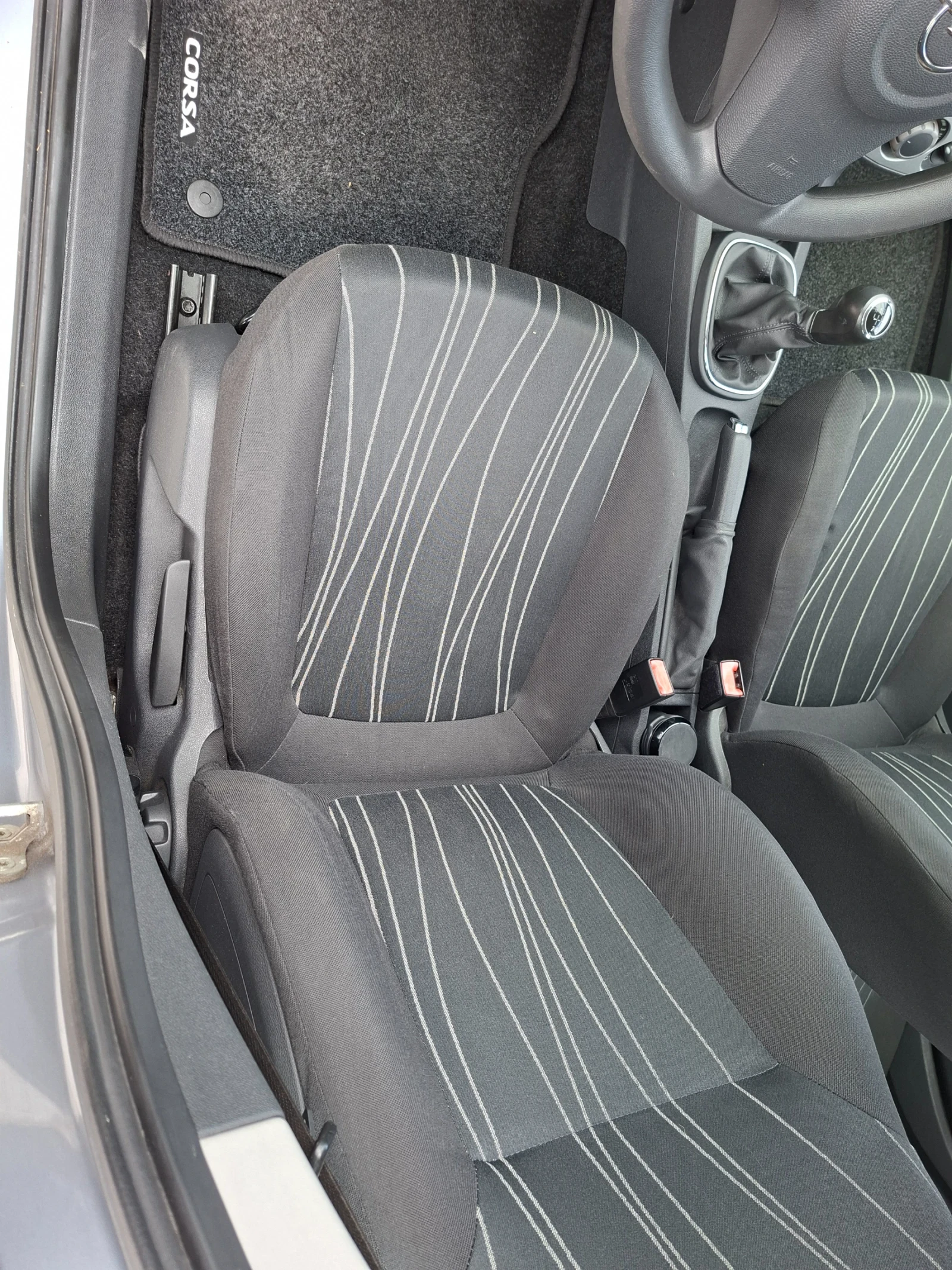 Opel Corsa 1.2i/80k.c, снимка 10 - Автомобили и джипове - 56178868