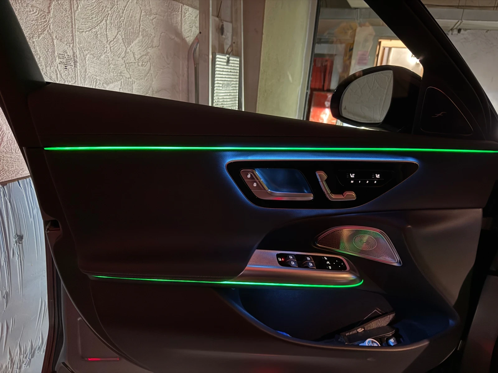 Mercedes-Benz E 220 4MATIK* AMG* �������� ��������* ������� ����� ���� | Mobile.bg � ����������� 13