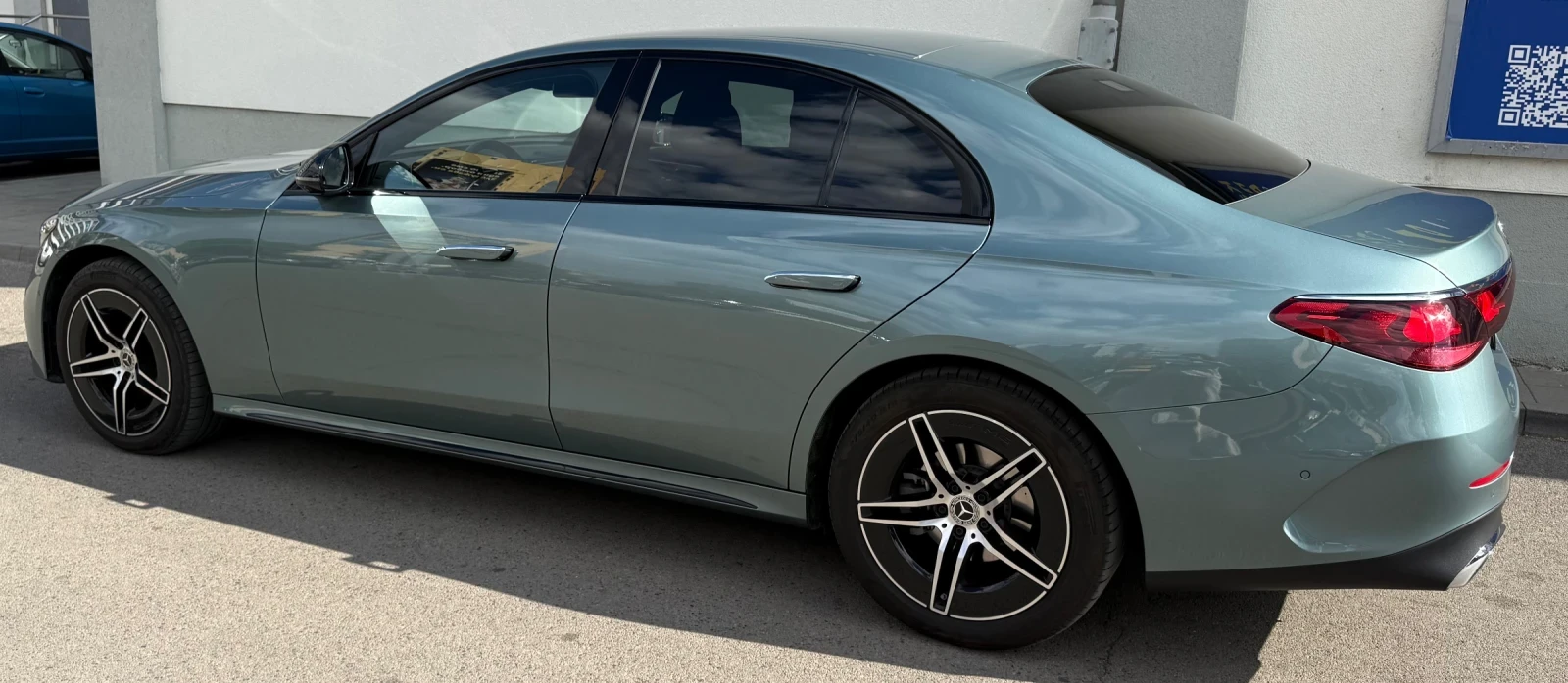 Mercedes-Benz E 220 4MATIK* AMG* въздушно окачване* завиващ заден мост, снимка 9 - Автомобили и джипове - 56205733