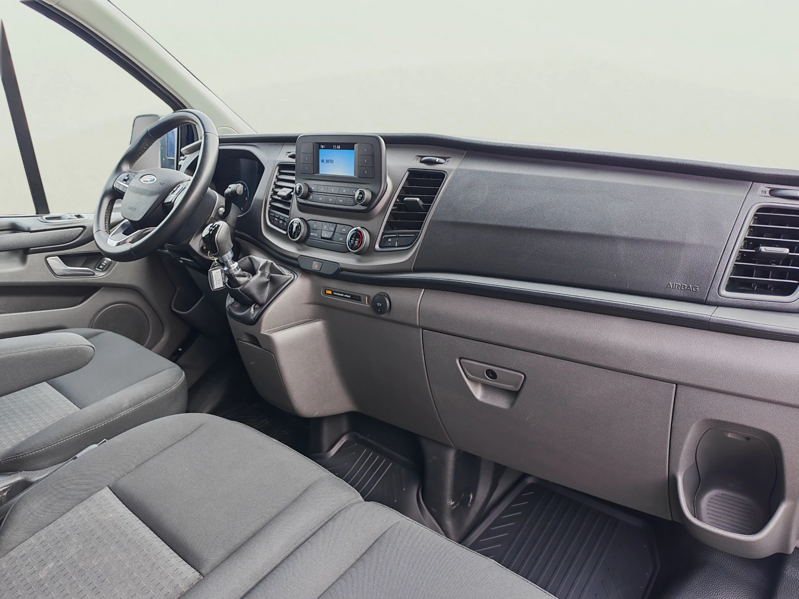 Ford Transit Custom 2.0 TDCi, снимка 11 - Автомобили и джипове - 56468067