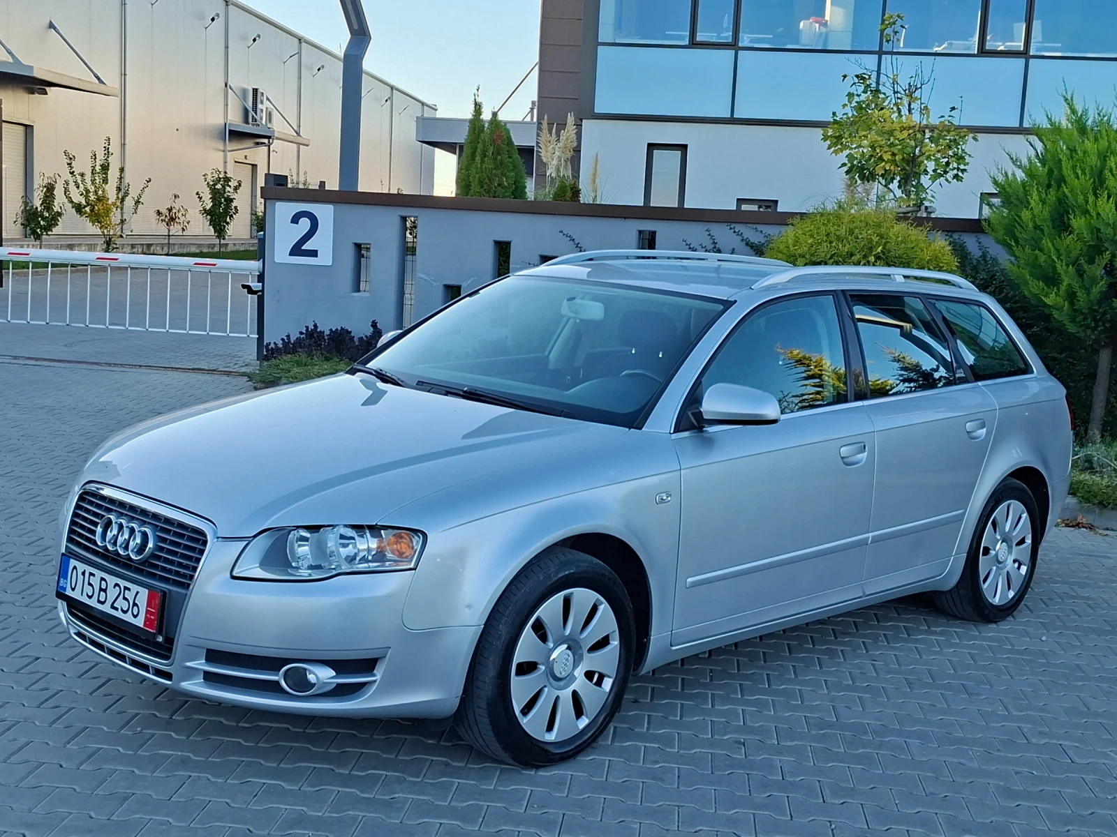 Audi A4 1.6I* (102��)* KLIMATRONIK* ��� ����* *  | Mobile.bg � ����������� 4