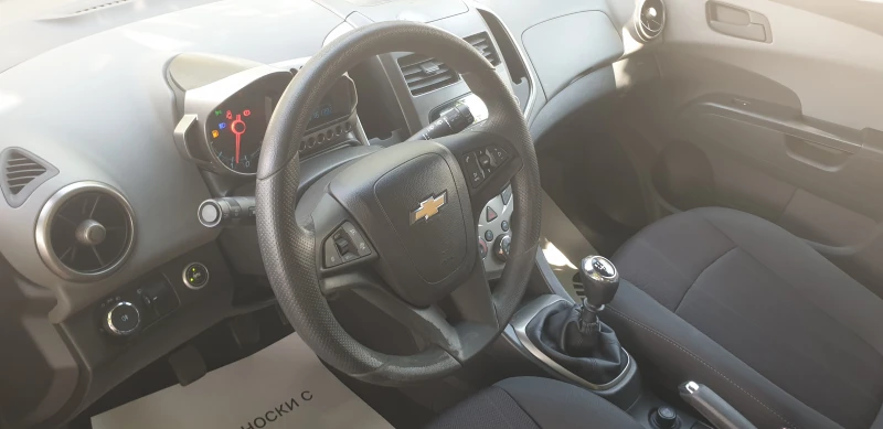 Chevrolet Aveo 1.2i ГАЗ-БЕНЗИН ЗАВОДСКА УРЕДБА ВНОС ИТАЛИЯ , снимка 10 - Автомобили и джипове - 46521952