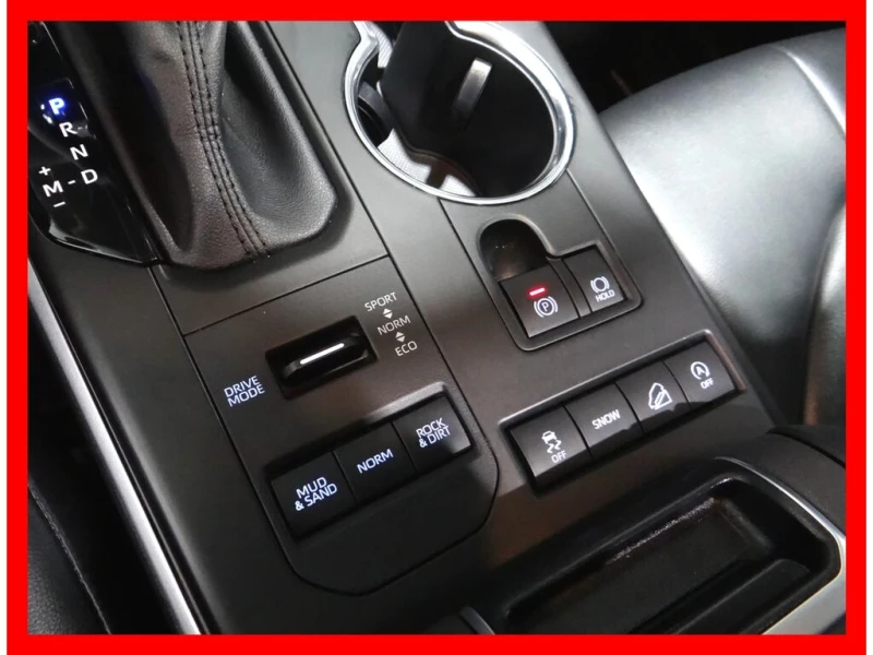 Toyota Highlander XLE* AWD* 7 МЕСТА, снимка 11 - Автомобили и джипове - 53035125