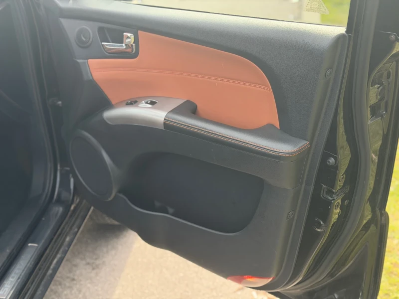 Kia Sportage 2.7/4WD/АВТОМАТ/ТОП, снимка 10 - Автомобили и джипове - 53539264