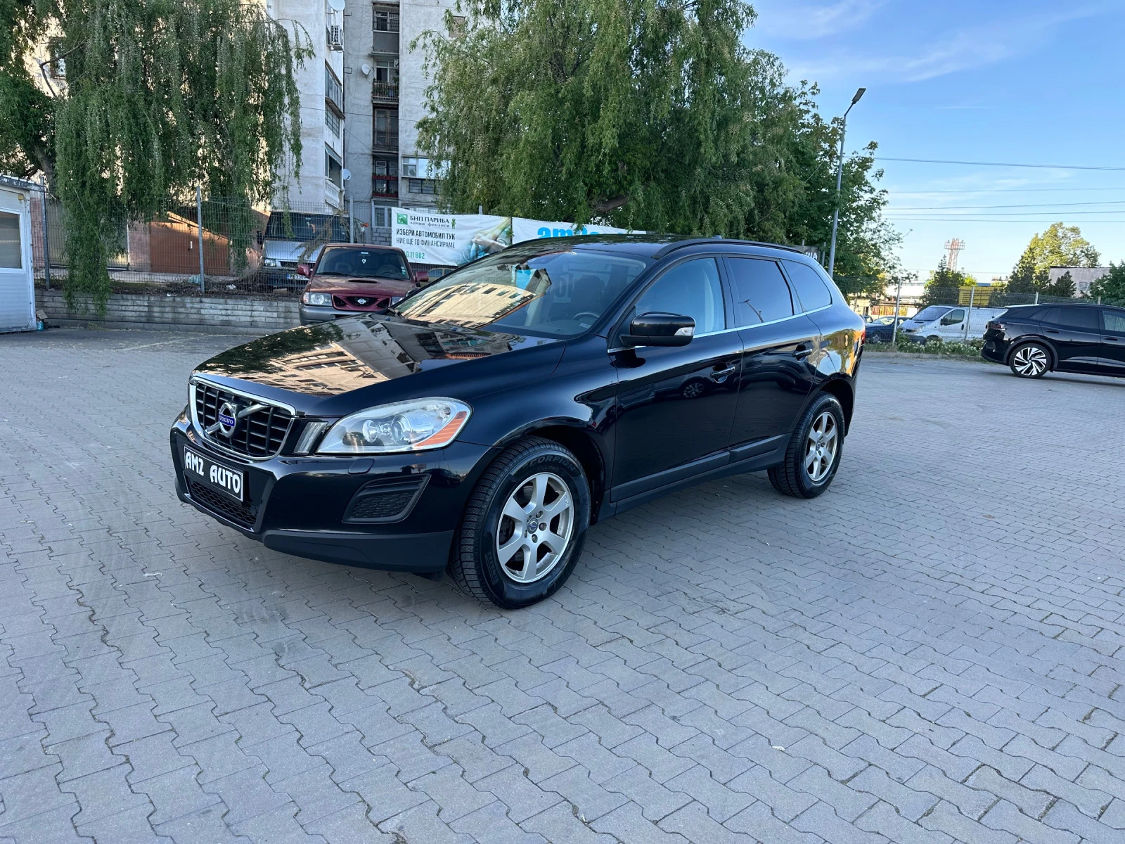 Volvo XC60 2.0 T - изображение 8