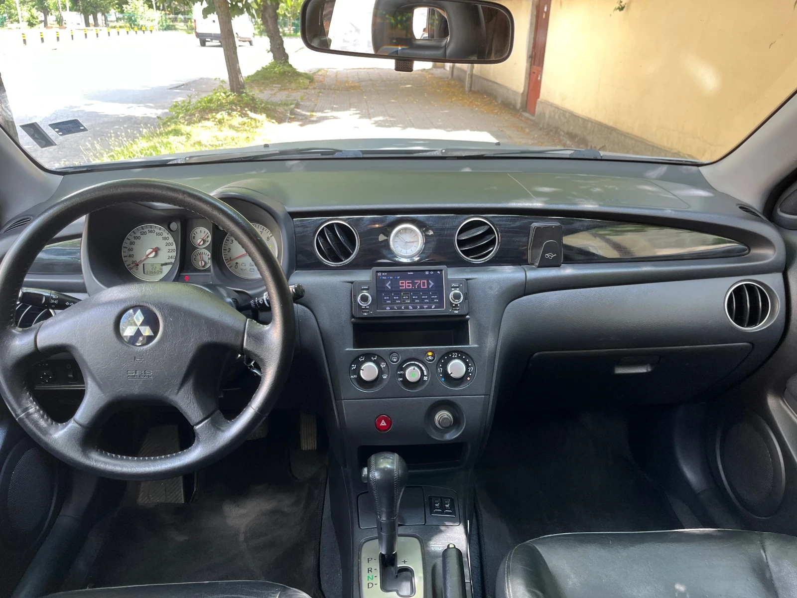 Mitsubishi Outlander 2.4 4WD Газ - изображение 9