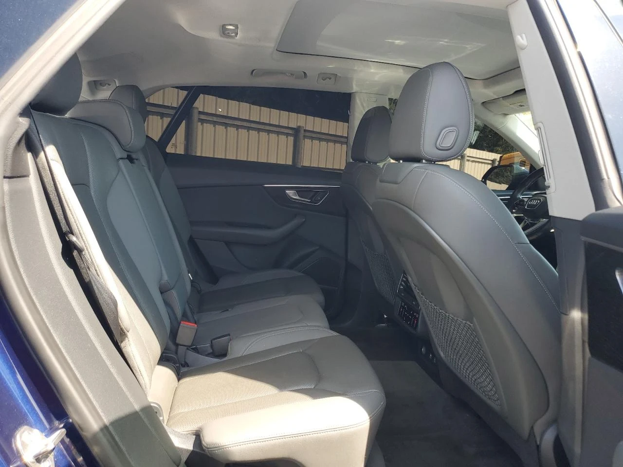 Audi Q8 S-LINE* BLACK OPTIC* PANO* KEYLESS* AMBIENT* DIGIT - изображение 10
