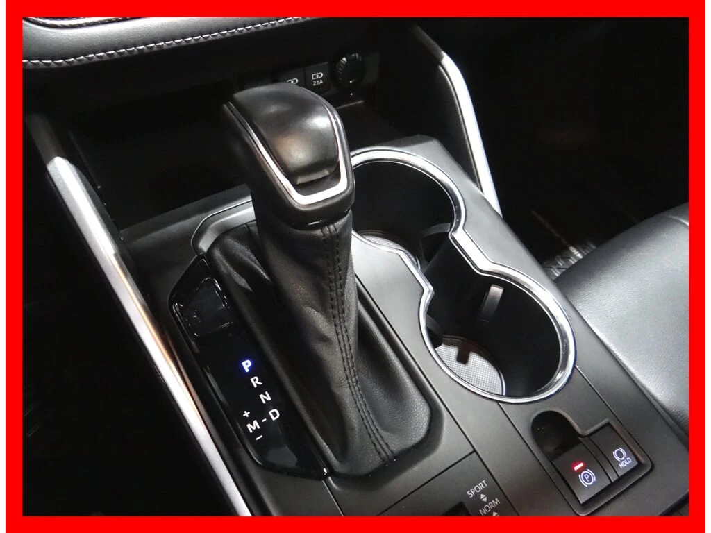 Toyota Highlander XLE* AWD* 7 МЕСТА - изображение 10