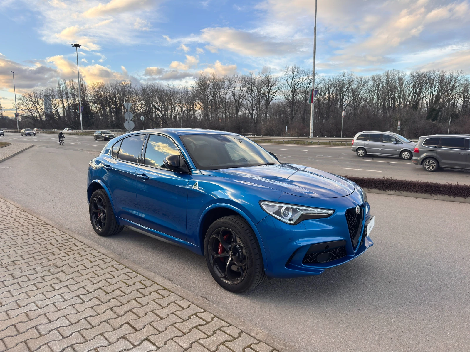 Alfa Romeo Stelvio QUADRIFOGLIO - изображение 3