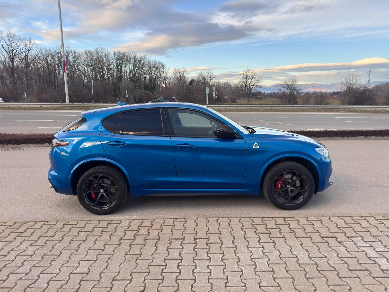Alfa Romeo Stelvio QUADRIFOGLIO - изображение 4