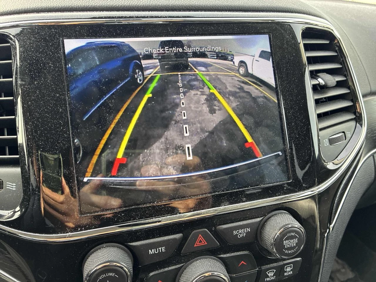 Jeep Grand cherokee Summit 3.6* Carplay* Обдух* Distronic* Въздушно, снимка 10 - Автомобили и джипове - 53900609