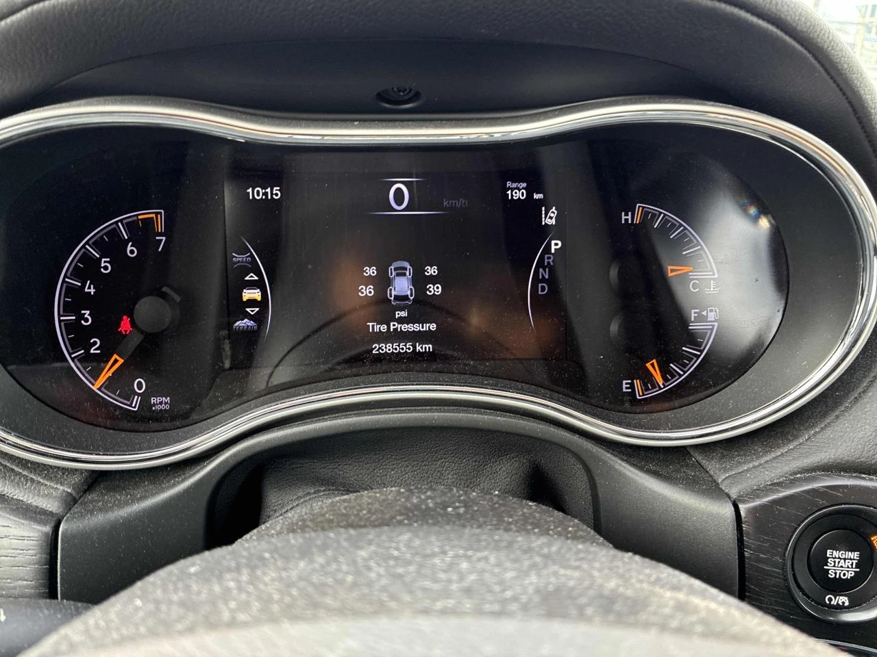 Jeep Grand cherokee Summit 3.6* Carplay* Обдух* Distronic* Въздушно, снимка 7 - Автомобили и джипове - 53900609