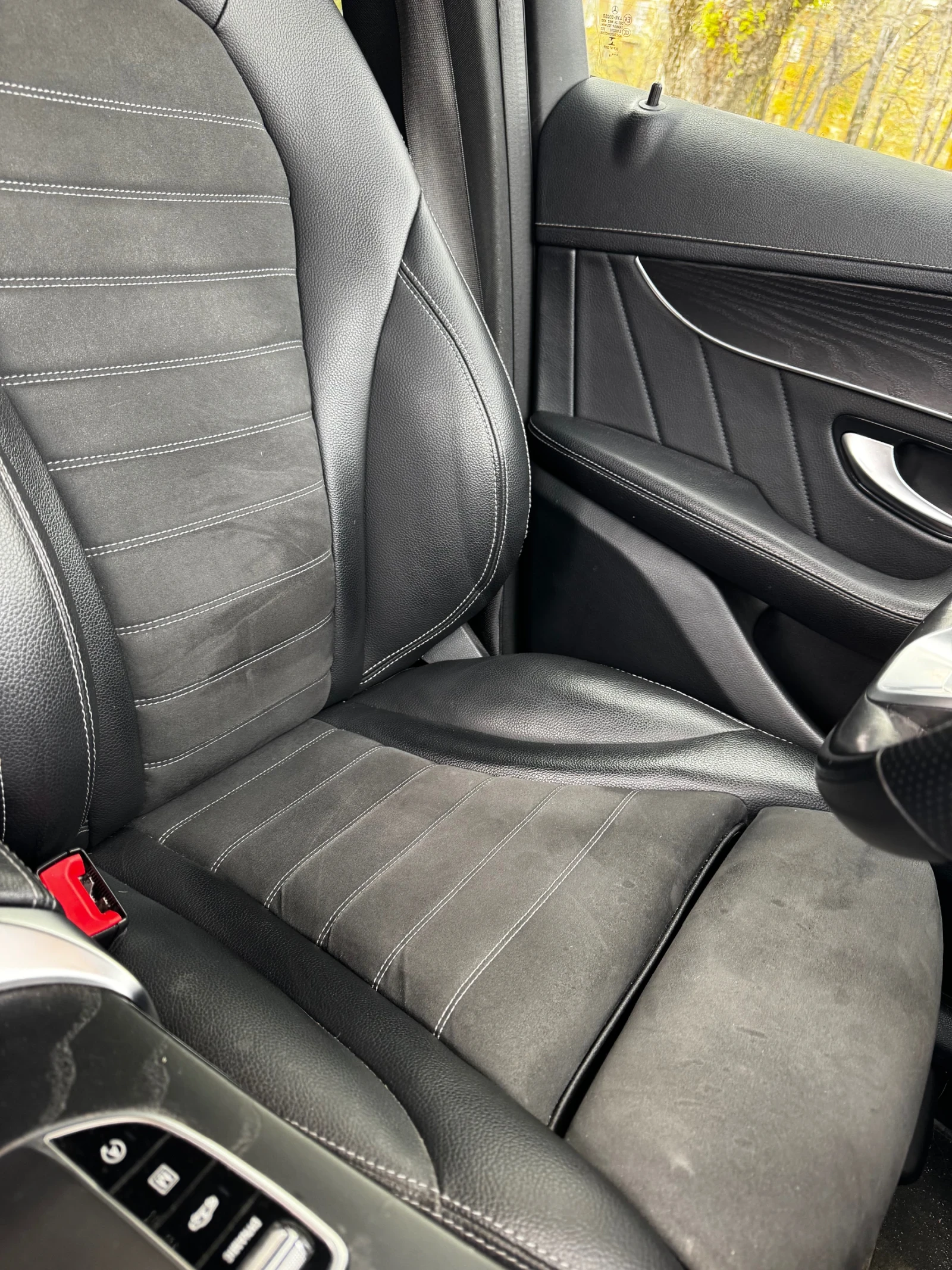 Mercedes-Benz GLC 300 Coupe 2020 4 Matic, снимка 10 - Автомобили и джипове - 54245121