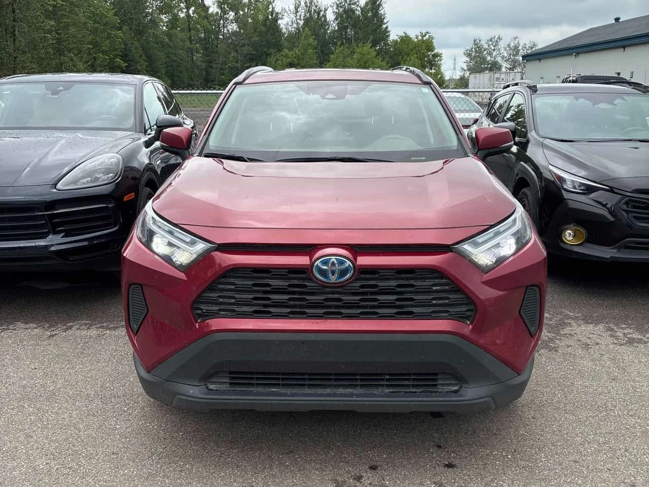 Toyota Rav4 | Hybrid XLE | АВТОКРЕДИТ БЕЗ ПЪРВОНАЧАЛНА ВНОСКА|, снимка 6 - Автомобили и джипове - 55070537