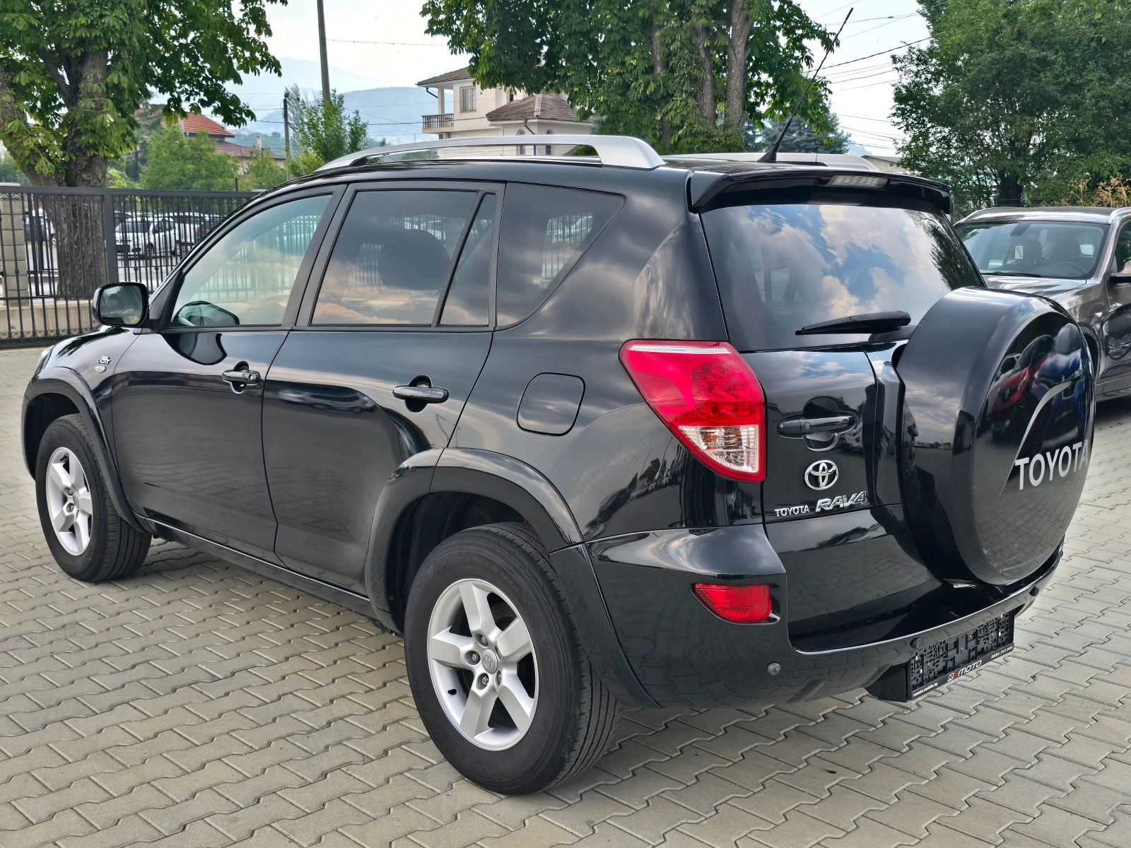 Toyota Rav4 2.2 D, 4x4, Face, Подгрев, Кожа, Keyless!, снимка 5 - Автомобили и джипове - 55735720
