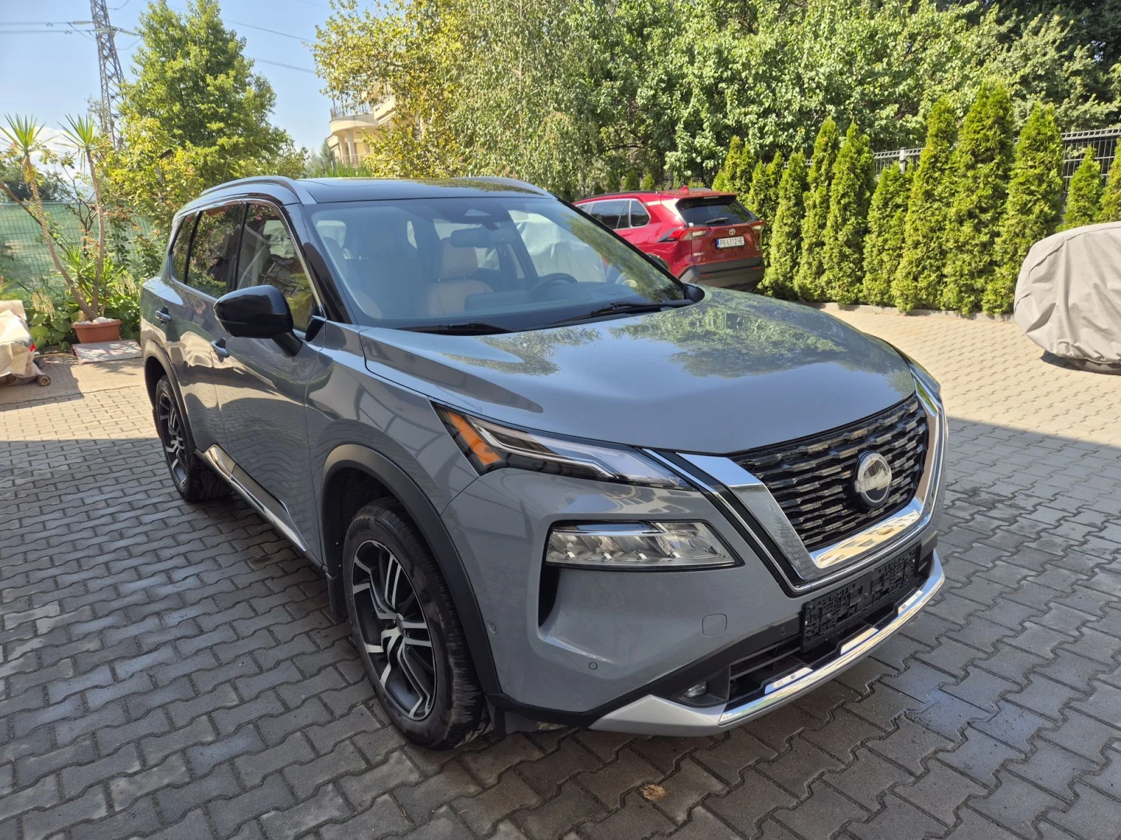 Nissan X-trail Platinum, AWD, снимка 2 - Автомобили и джипове - 55957133