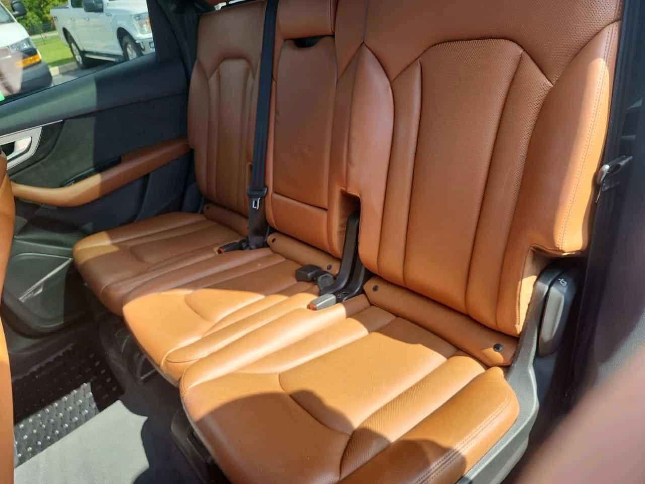 Audi Q7 * S-Line * Technik * CARFAX * , снимка 9 - Автомобили и джипове - 56277872