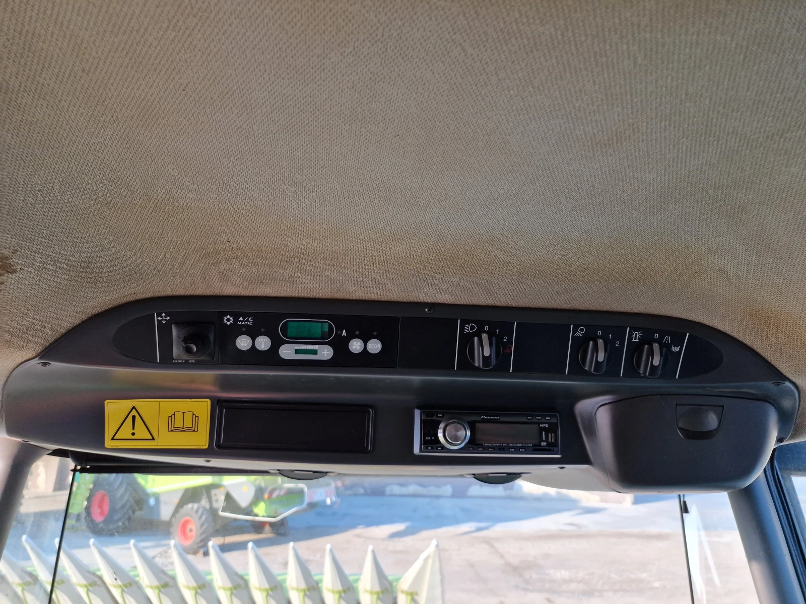 Комбайн Claas LEXION 580, снимка 11 - Селскостопанска техника - 55531785