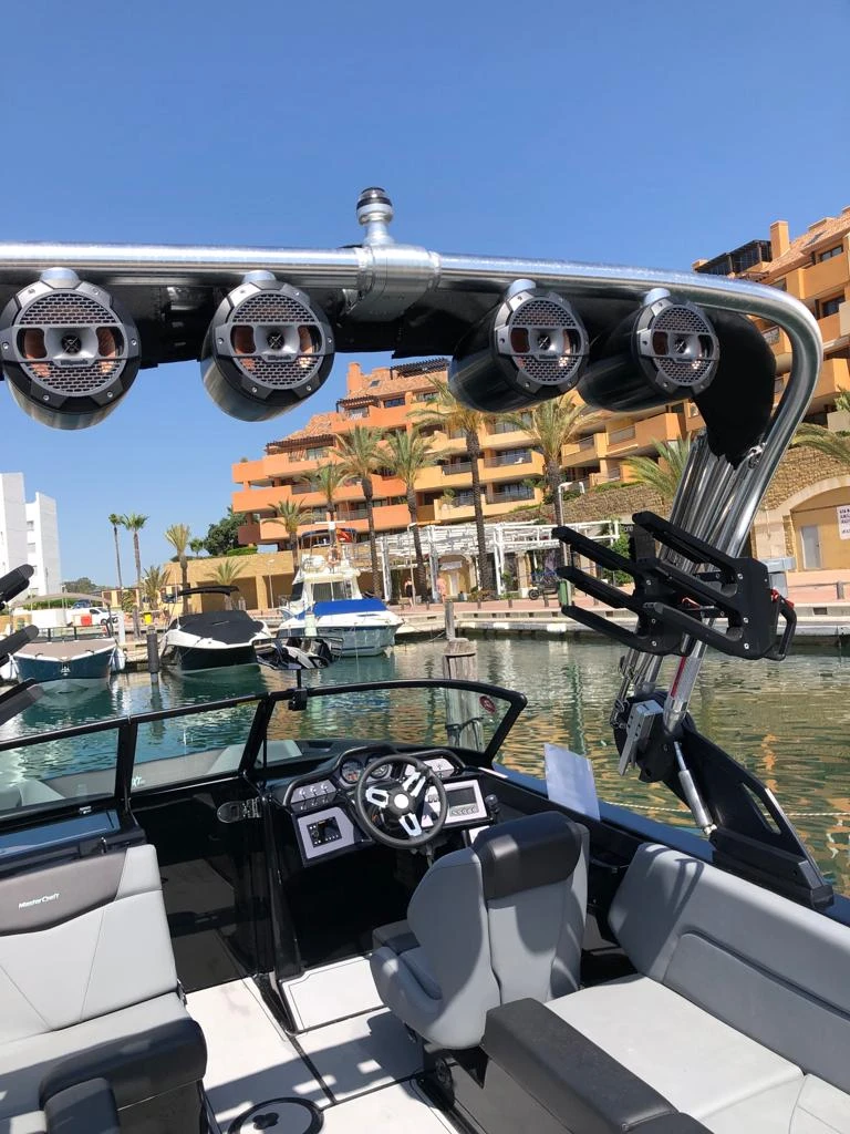 Моторна яхта Master Craft NXT24, снимка 12 - Воден транспорт - 54218009