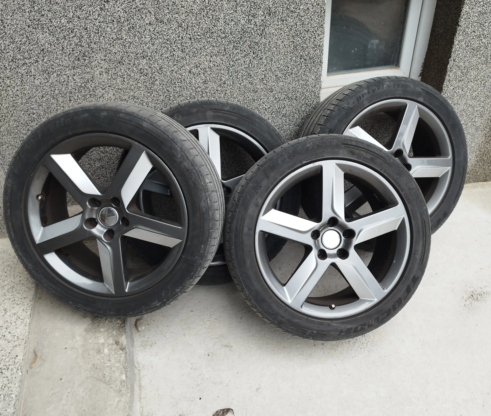 ���� � ������ 245/45R18 | Mobile.bg � ����������� 2