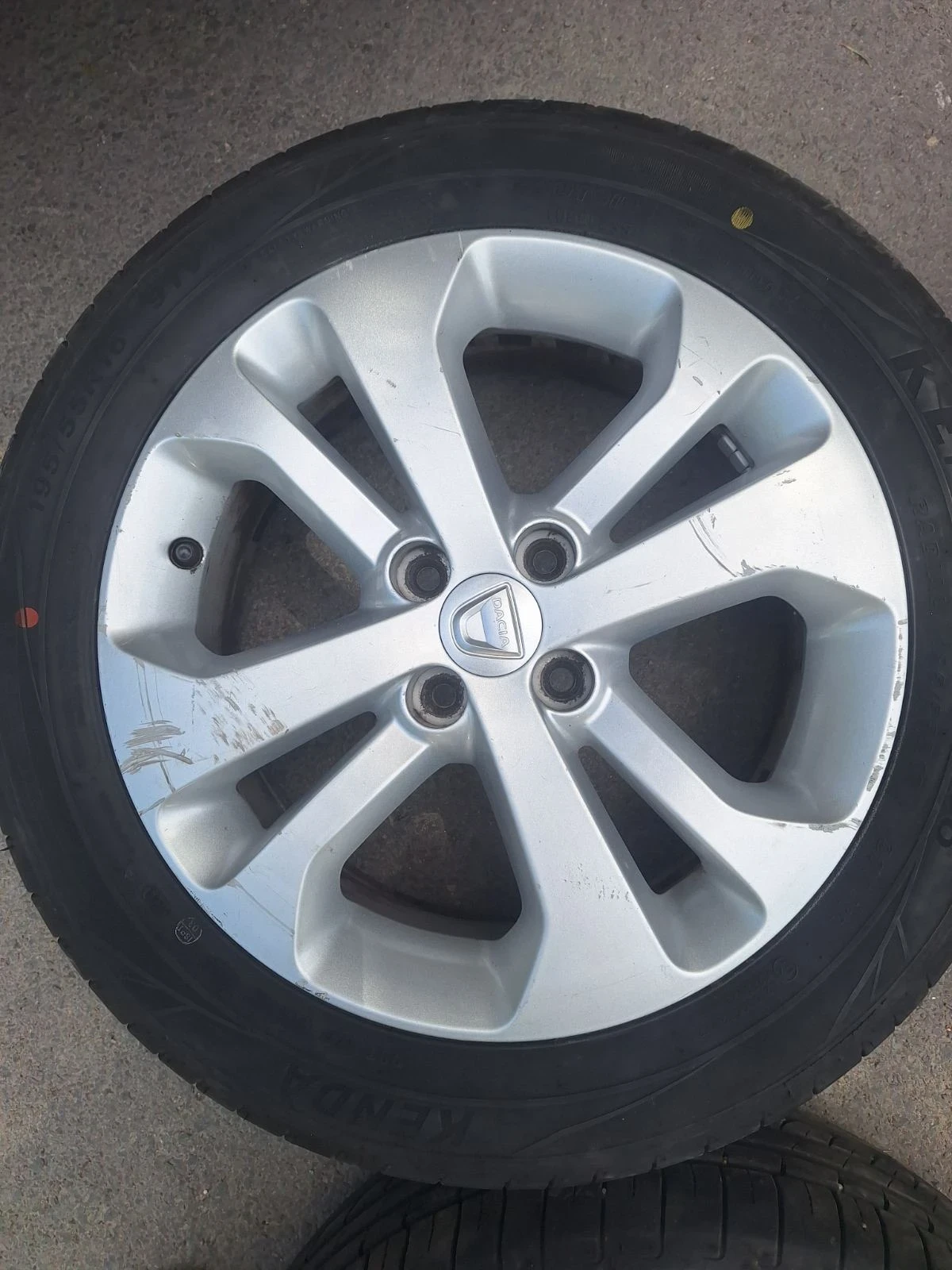 ���� � ������ 195/55R16 �� Dacia Lodgy | Mobile.bg � ����������� 3
