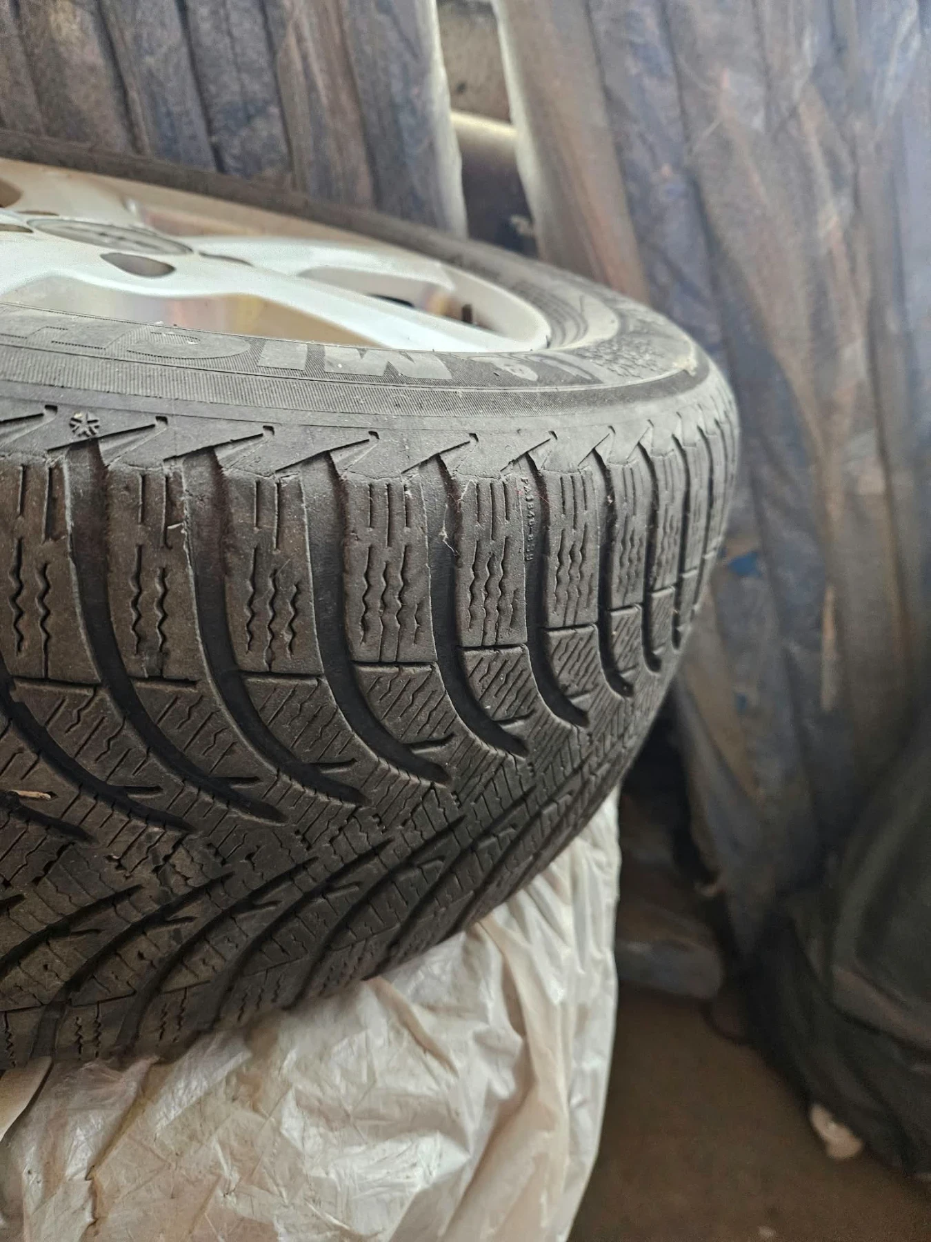 Гуми с джанти Michelin 225/55R16