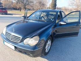     Mercedes-Benz C 220