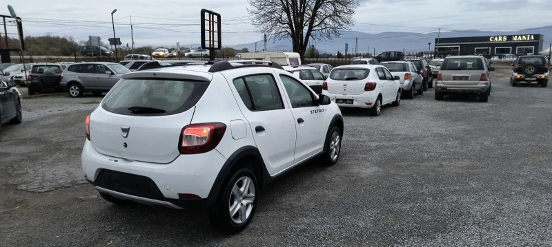 Dacia Sandero 1.5 Dtepway, снимка 8 - Автомобили и джипове - 47584370