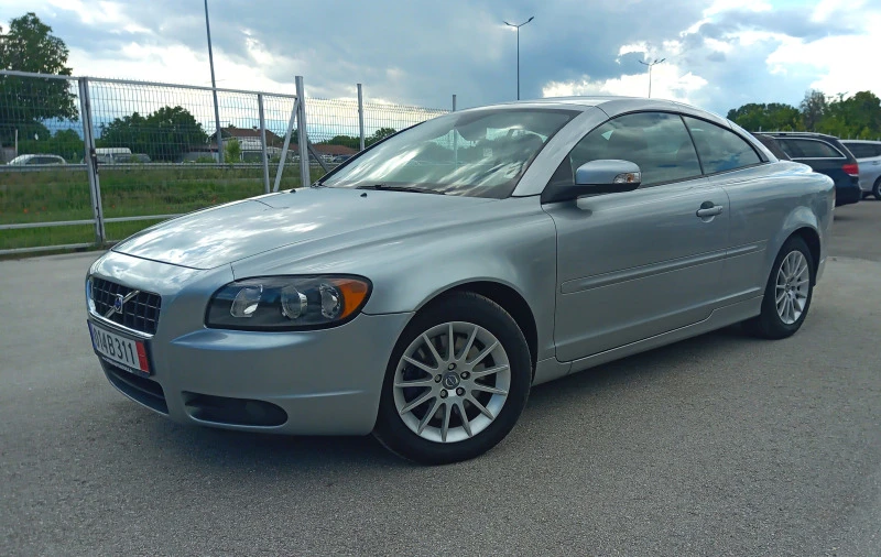 Volvo C70 2.4i, снимка 17 - Автомобили и джипове - 45956410