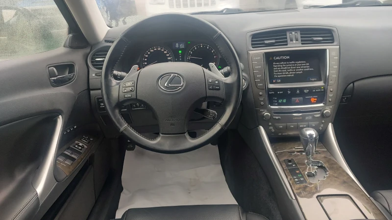 Lexus IS 250 Facelift/Luxury/Navi/Vland/Webasto, снимка 10 - Автомобили и джипове - 49261983