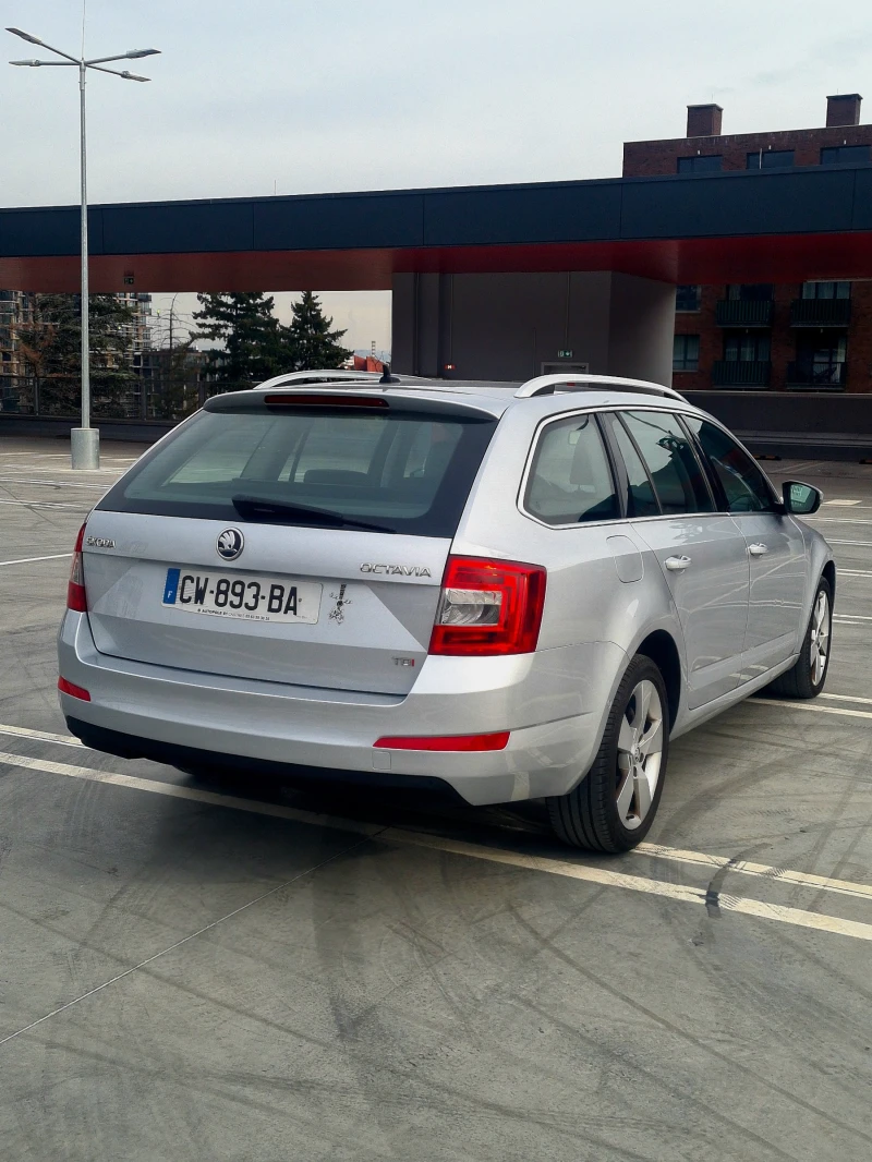 Skoda Octavia 2.0 TDI DSG, снимка 6 - Автомобили и джипове - 49595531