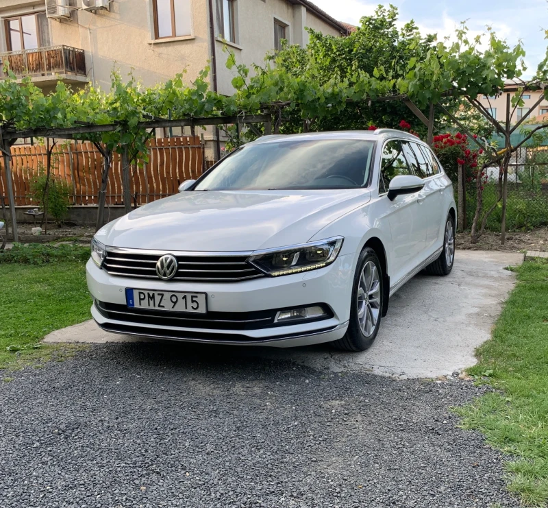 VW Passat GT* 2.0TDi* 190k.c* DSG* Distronic* Амбиентно осве, снимка 10 - Автомобили и джипове - 52016601
