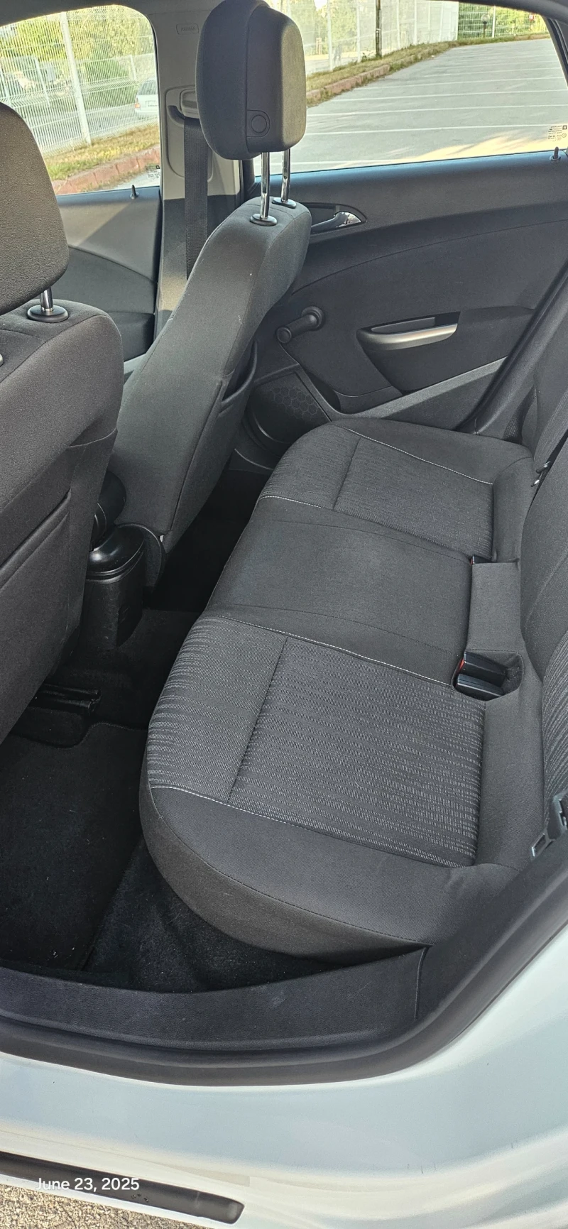 Opel Astra 1.7 CDTI, снимка 11 - Автомобили и джипове - 51697808