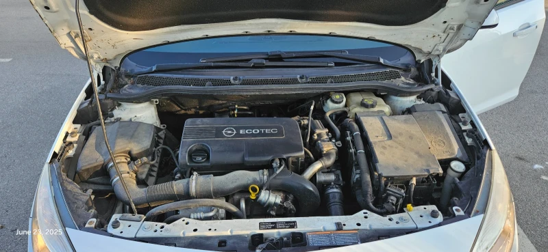 Opel Astra 1.7 CDTI, снимка 17 - Автомобили и джипове - 51697808