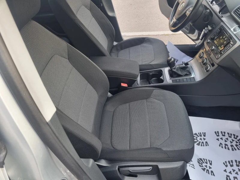 VW Passat 1.6tdi EVRO5-B, снимка 8 - Автомобили и джипове - 51163631