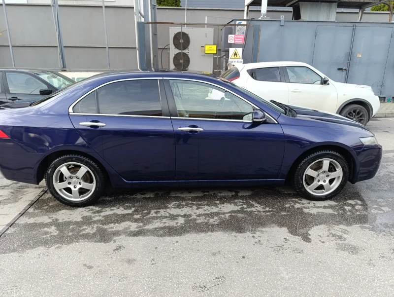 Honda Accord 2.4 automatic LPG, снимка 6 - Автомобили и джипове - 52589333