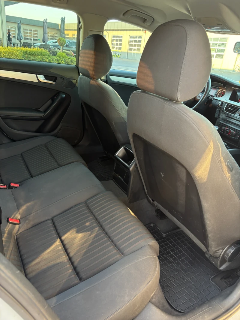 Audi A4 2.0 143, снимка 5 - Автомобили и джипове - 52231886