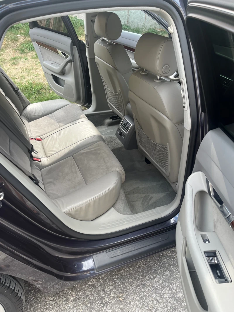 Audi A6 3.2FSI, снимка 11 - Автомобили и джипове - 51670653